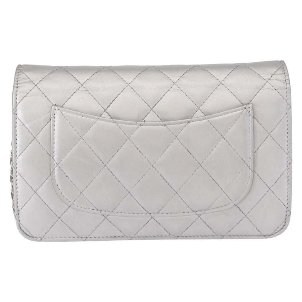 Chanel Reissue 2.55 Wallet on Chain Silver Leather Good condition - Back View