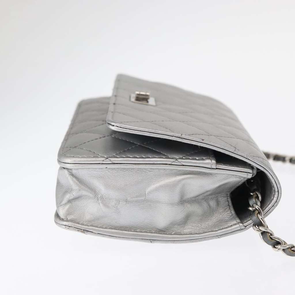 Chanel Reissue 2.55 Wallet on Chain Silver Leather Good condition - Inside View