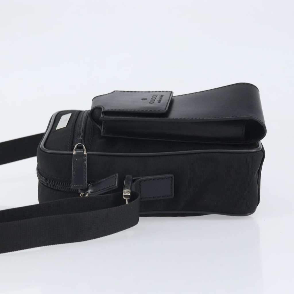 Gucci Vintage Shoulder Bag Black Good condition - Model View