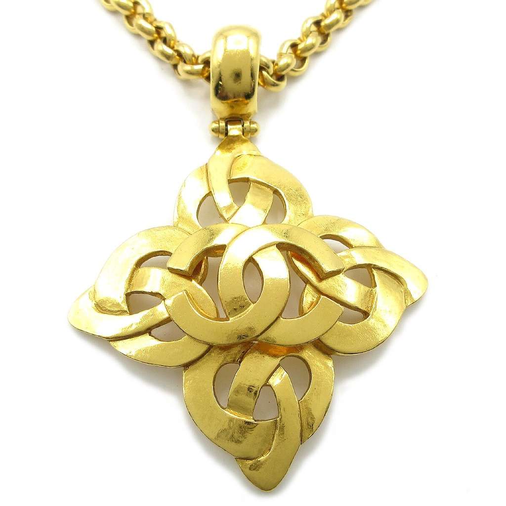 Chanel CC Heart Pendant Necklace Gold Good condition - Back View