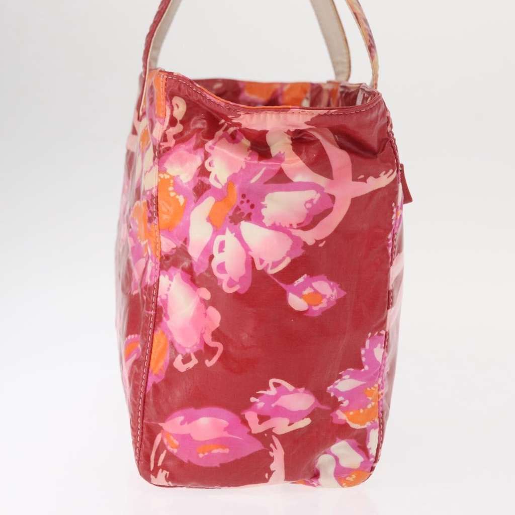 Chanel Vintage Floral Tote Red Canvas Good condition - Model View