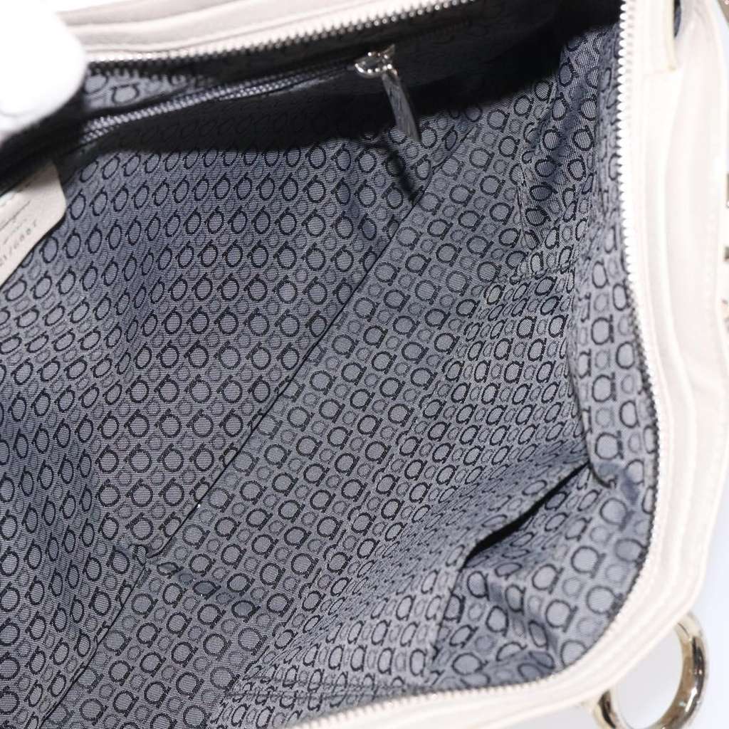Salvatore Ferragamo Gancini handbag White Leather Good condition - Box View