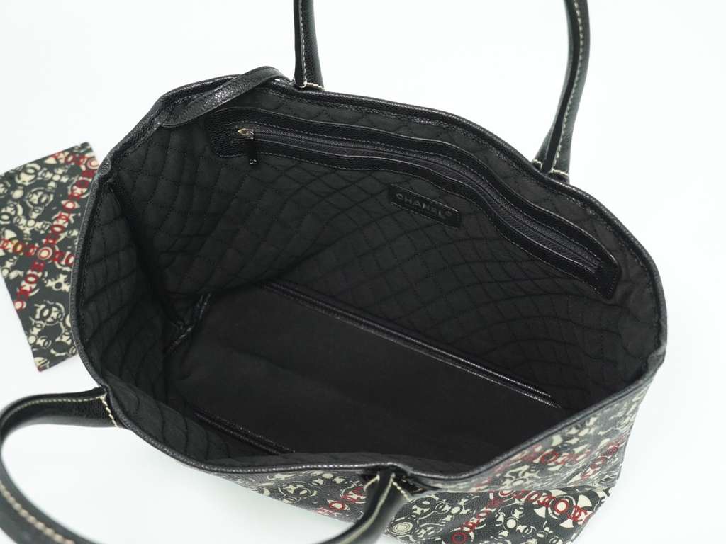 Chanel Optic Coco Tote Other Canvas Good condition - Model View