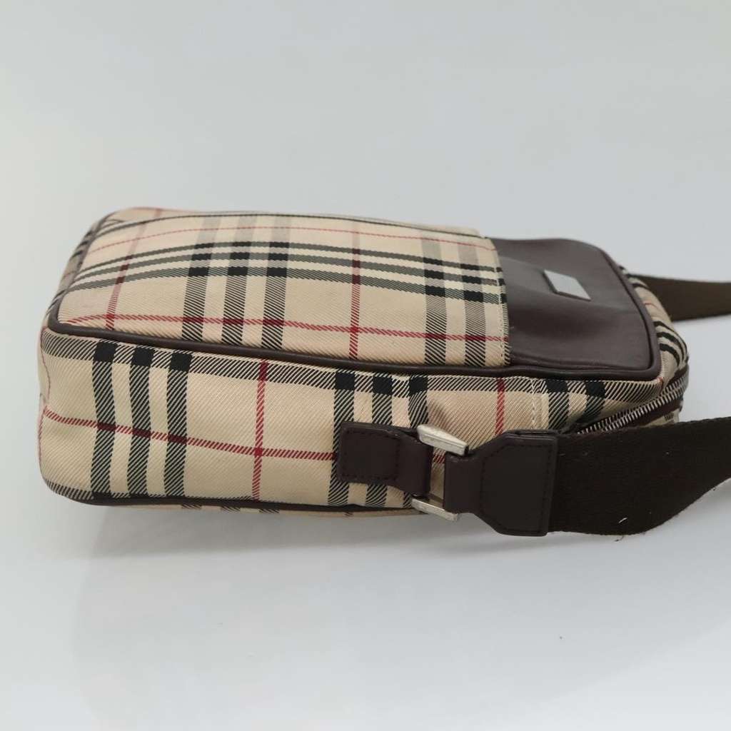 Burberry Zip Messenger Bag Beige Good condition - Model View