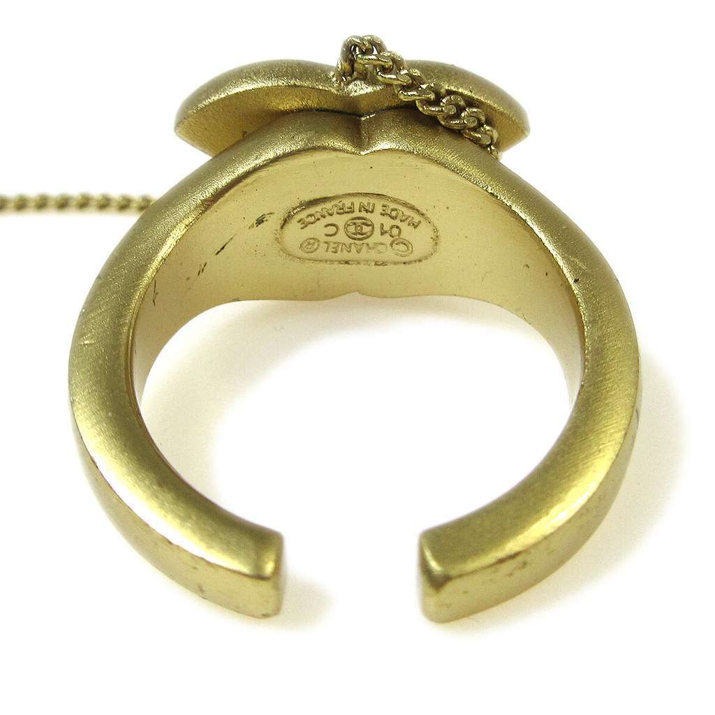 Chanel Logo Bangle with Chain Attached CC Ring Gold Good condition - Model View