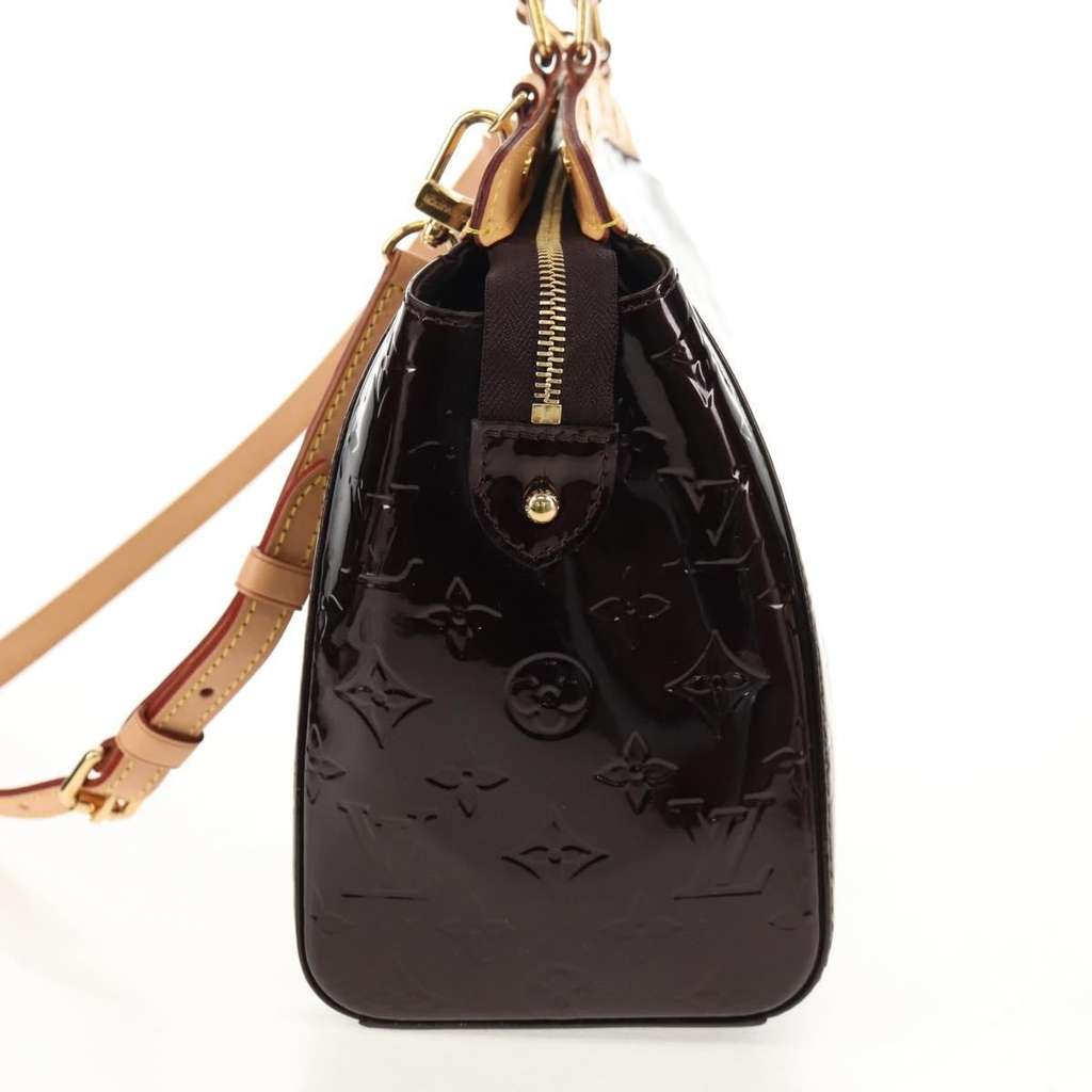 Louis Vuitton Brea Handbag Burgundy Good condition - Inside View