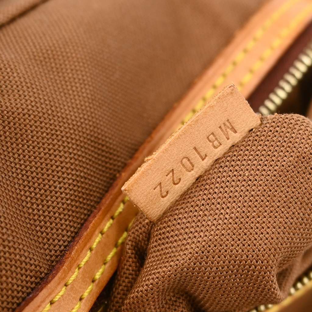 Louis Vuitton Porte-Documents Pegase Bag Brown Canvas Good condition - Box View