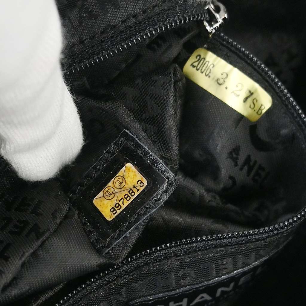 Chanel Square Stitch Bowler Bag Black Leather Good condition - Box View