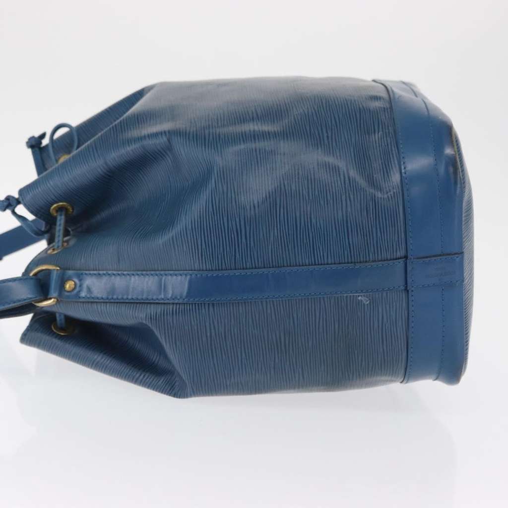 Louis Vuitton Noe Handbag Blue Leather Fair condition - Model View