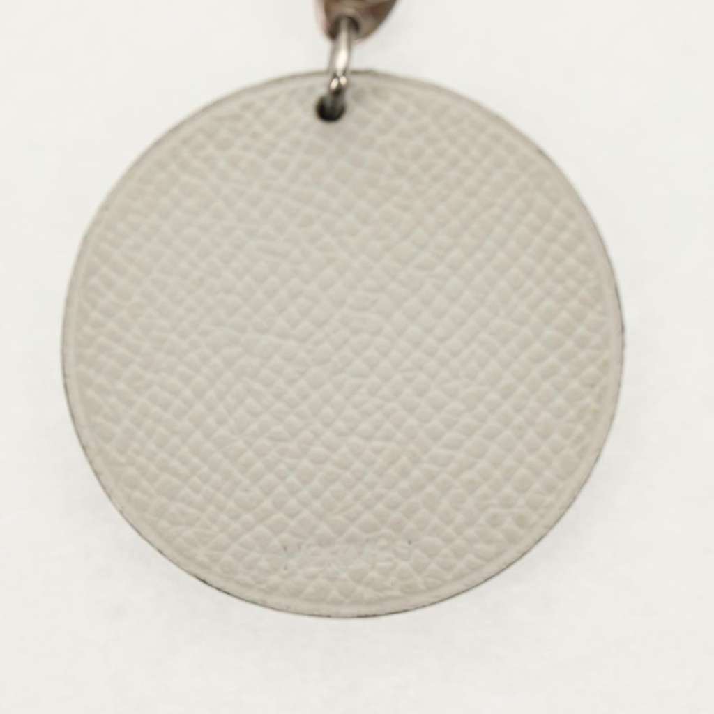 Hermès Breloque Bag Charm White Leather Good condition - Box View