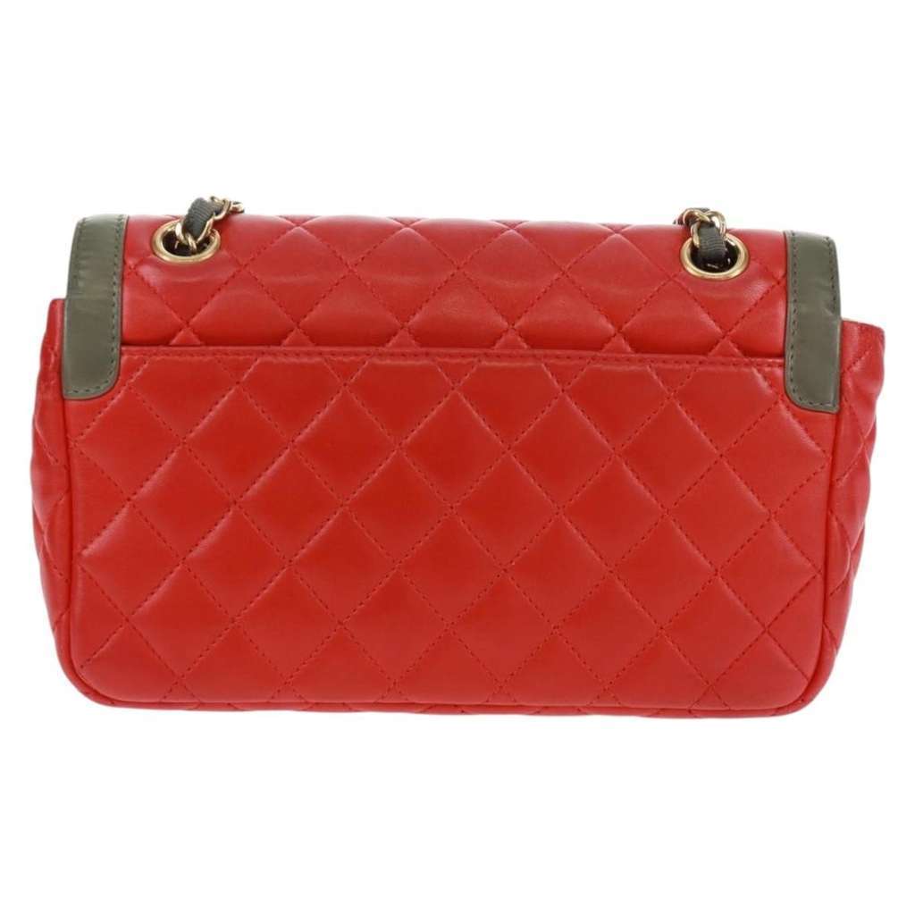 Chanel Two Tone Flap Bag Red Leather Good condition - Back View