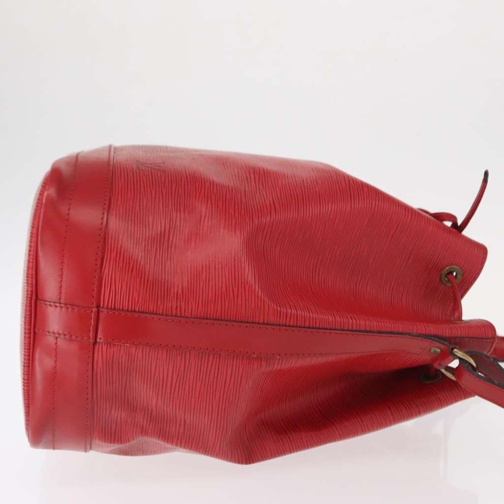 Louis Vuitton Noe Handbag Red Leather Fair condition - Inside View