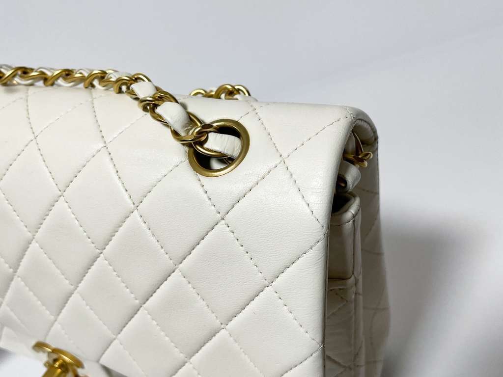 Chanel Timeless - Classic Double Flap Bag White Leather Good condition - Inside View