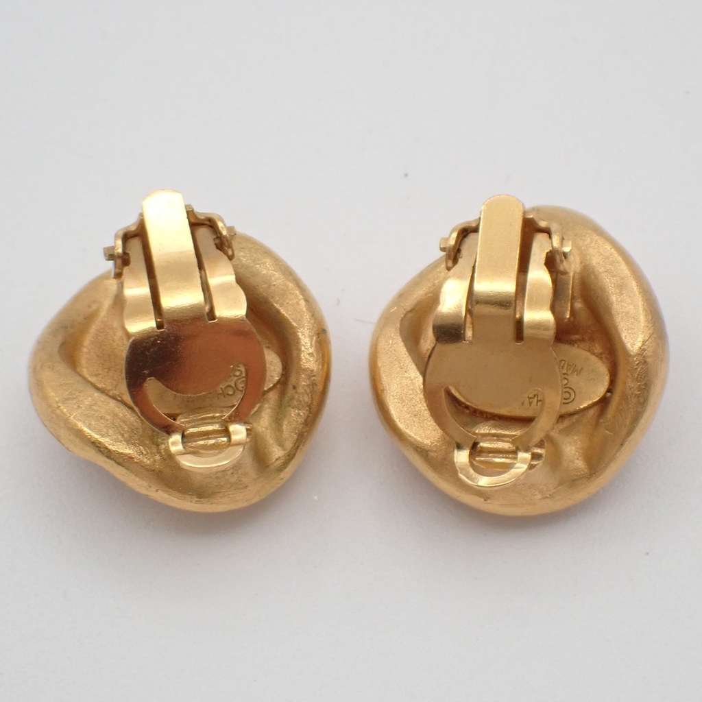 Chanel Vintage Round Clip-On Earrings Gold Good condition - Back View