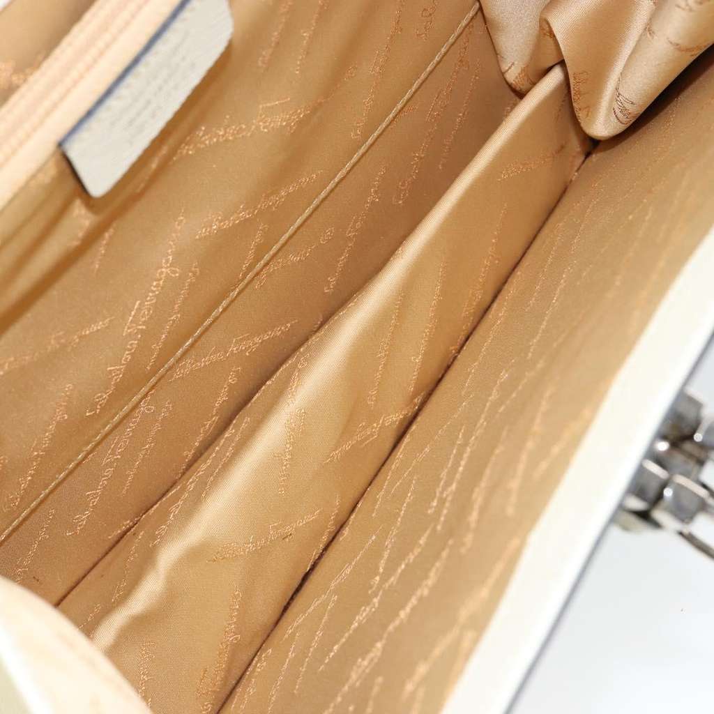 Salvatore Ferragamo Double Gancini Top Handle Bag White Leather Good condition - Box View