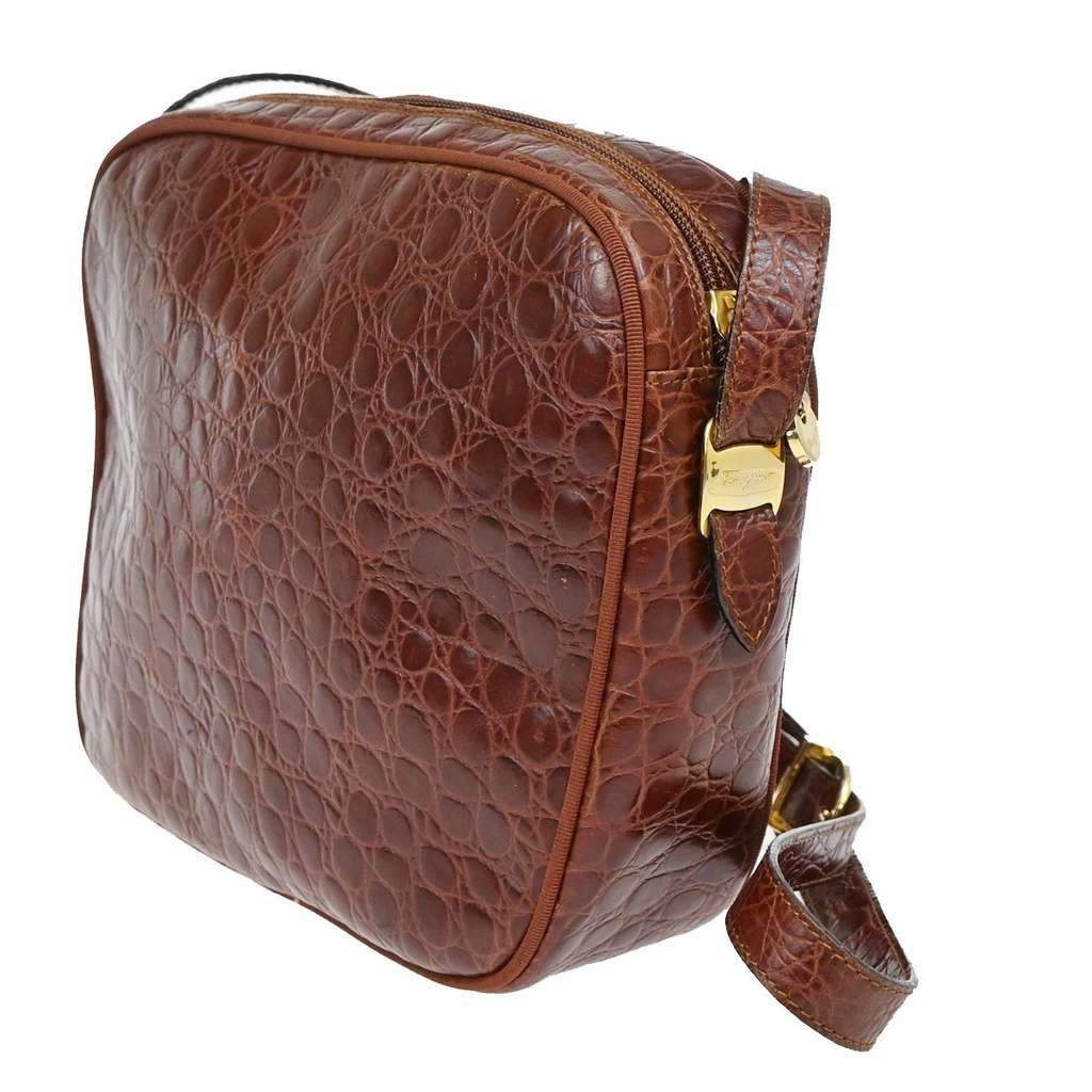 Salvatore Ferragamo Vala Shoulder Bag Brown Leather Good condition - Model View