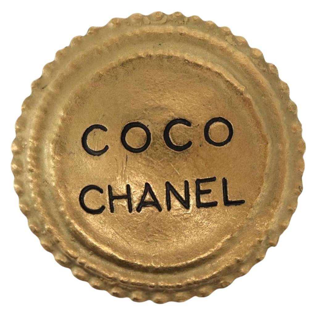 Chanel Vintage Round CC Clip-On Earrings Gold Good condition - Back View