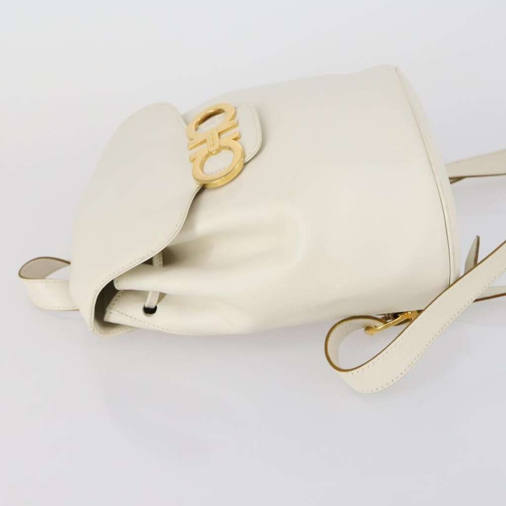 Salvatore Ferragamo Gancini Backpack White Leather Good condition - Model View