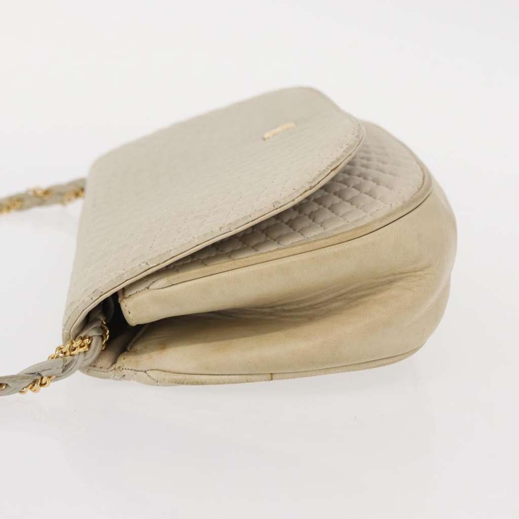 Bally Vintage Shoulder Bag White Leather Good condition - Model View