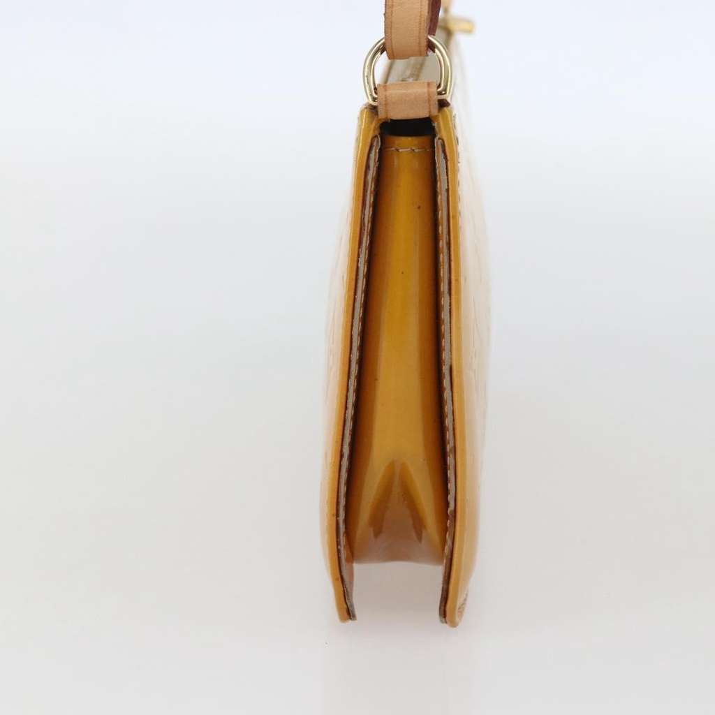 Louis Vuitton Lexington Pochette Beige Fair condition - Model View