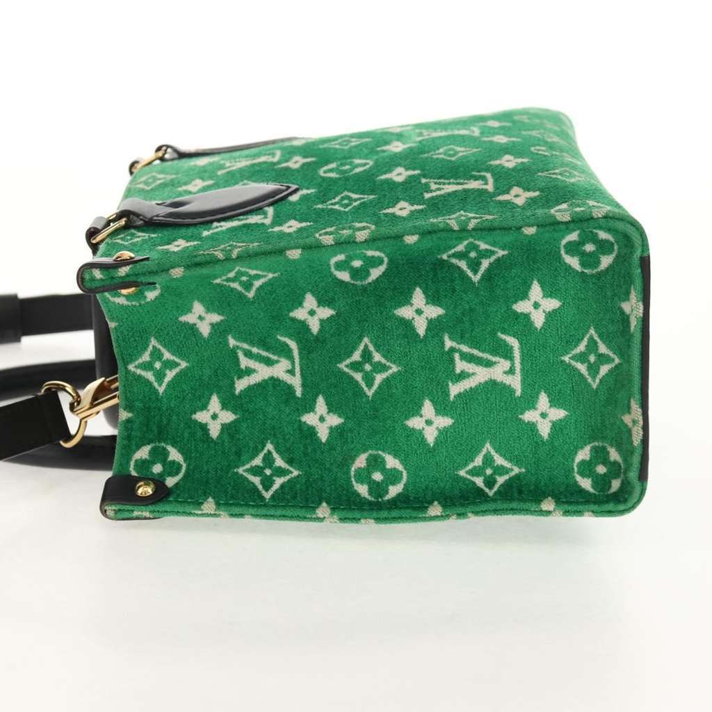 Louis Vuitton OnTheGo Tote Green Velvet Good condition - Inside View