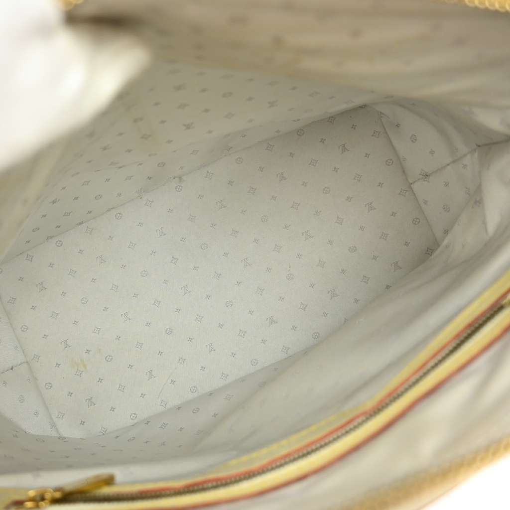 Louis Vuitton Suhali Lockit Handbag Beige Leather Fair condition - Inside View