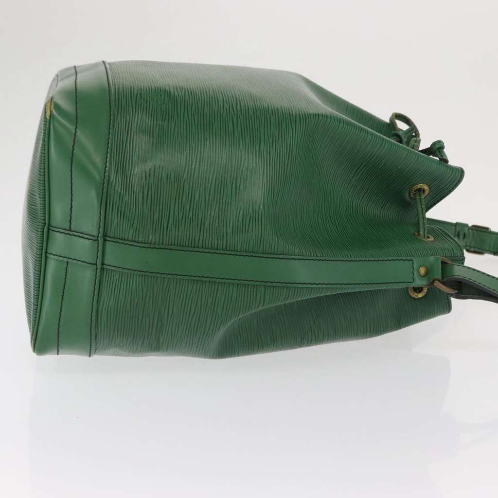 Louis Vuitton Noe Handbag Green Leather Fair condition - Inside View