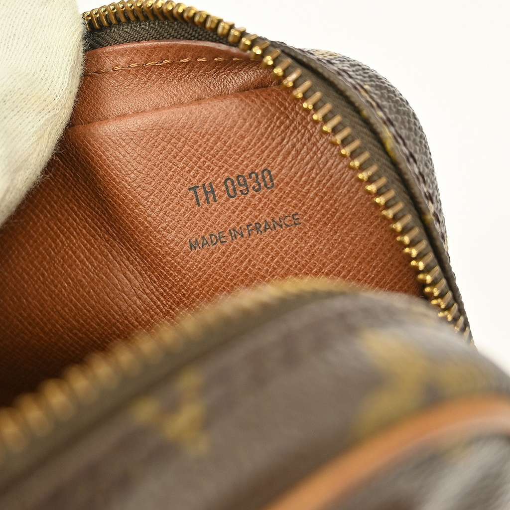 Louis Vuitton Pochette Marly Bandouliere Bag Brown Canvas Good condition - Model View