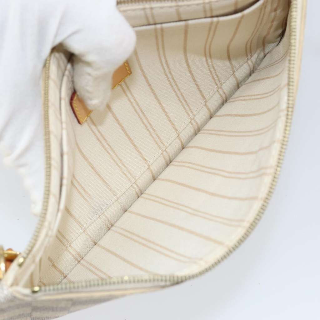 Louis Vuitton Neverfull Pochette White Canvas Good condition - Box View