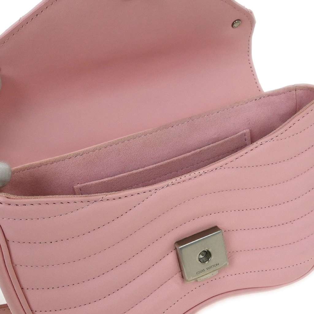 Louis Vuitton New Wave Chain Bag Pink Leather Good condition - Inside View