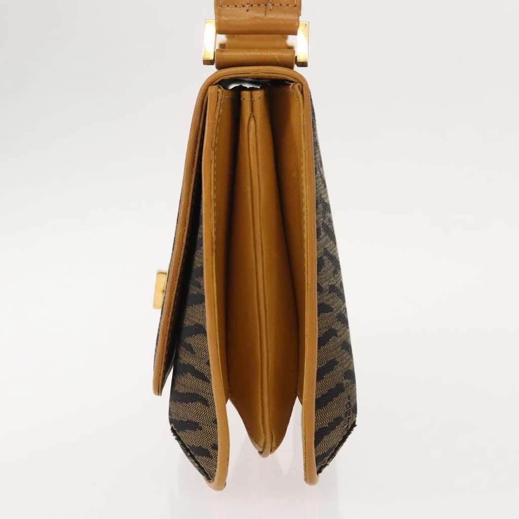 Fendi Vintage Tiger Print Shoulder Bag Brown Canvas Good condition - Model View