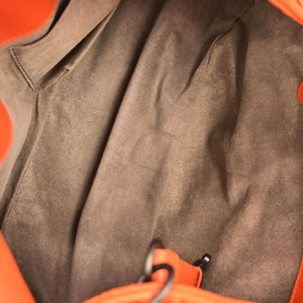 Bottega Veneta Campana Hobo Orange Leather Good condition - Inside View