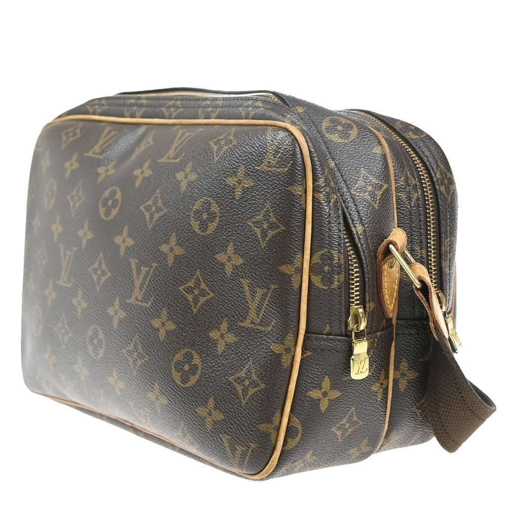 Louis Vuitton Reporter Bag Brown Canvas Fair condition - Model View