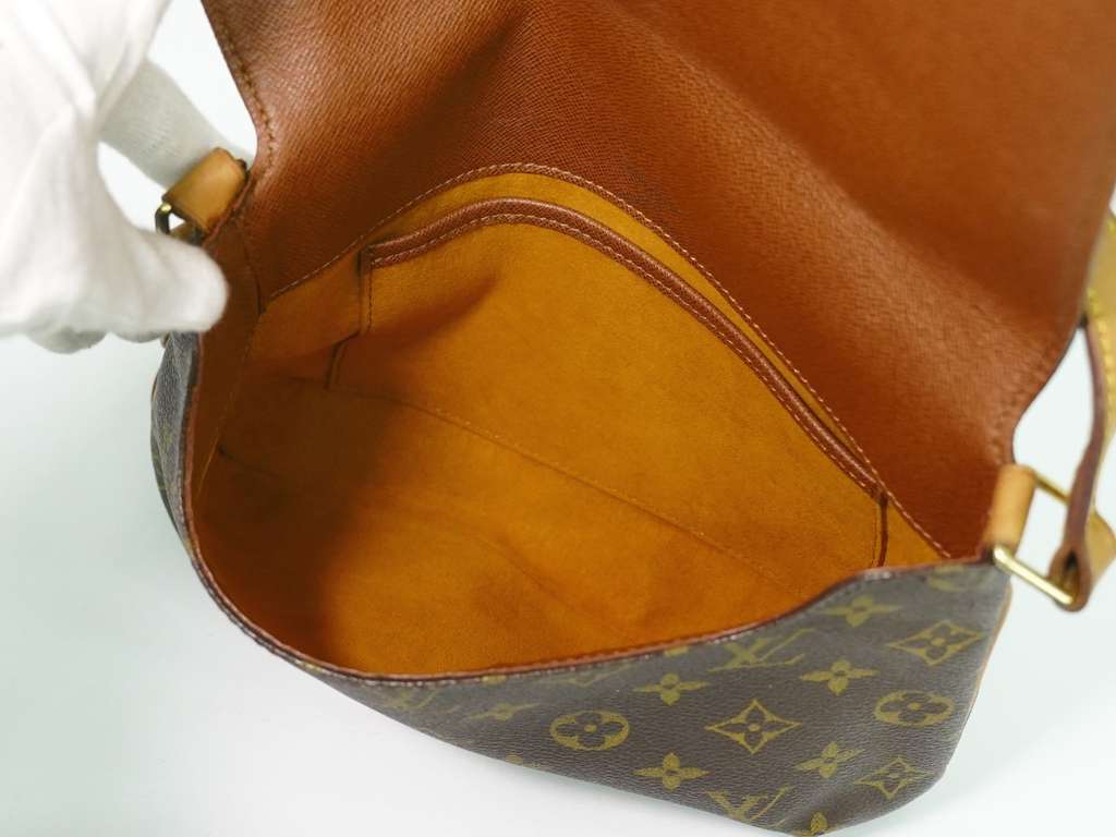 Louis Vuitton Musette Tango Handbag Brown Canvas Good condition - Inside View