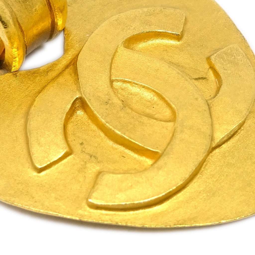 Chanel Vintage CC Heart Clip-On Earrings Gold Good condition - Back View