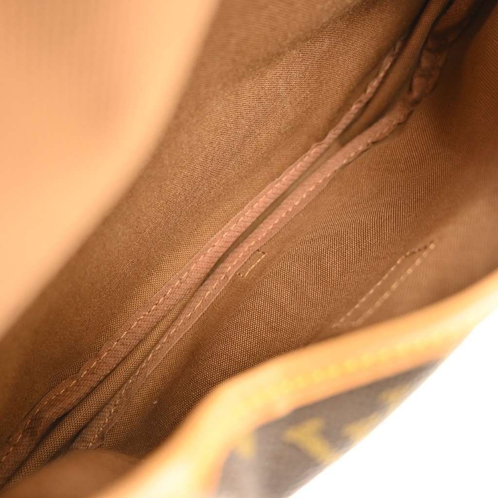 Louis Vuitton Saumur Handbag Brown Canvas Good condition - Inside View