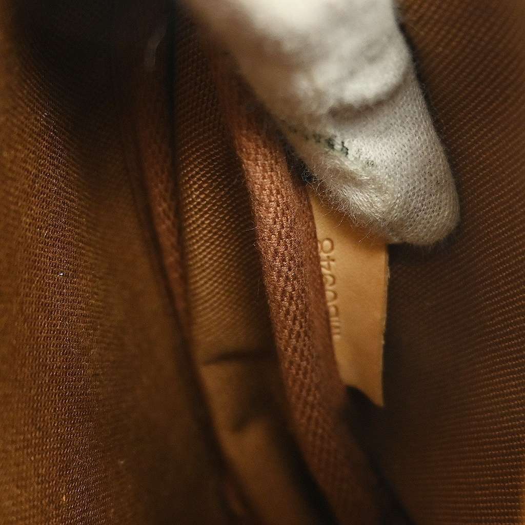 Louis Vuitton Saumur Handbag Brown Canvas Good condition - Model View