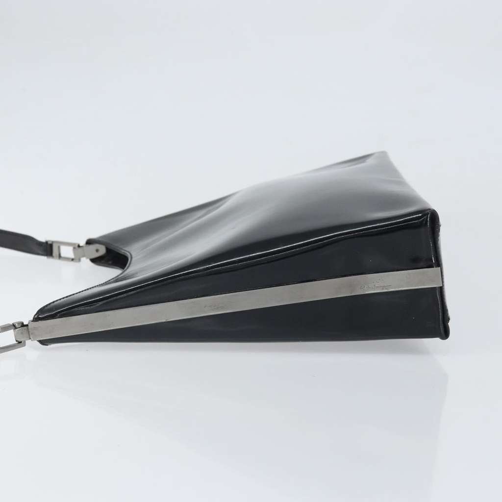 Salvatore Ferragamo Vintage Shoulder Bag Black Good condition - Model View