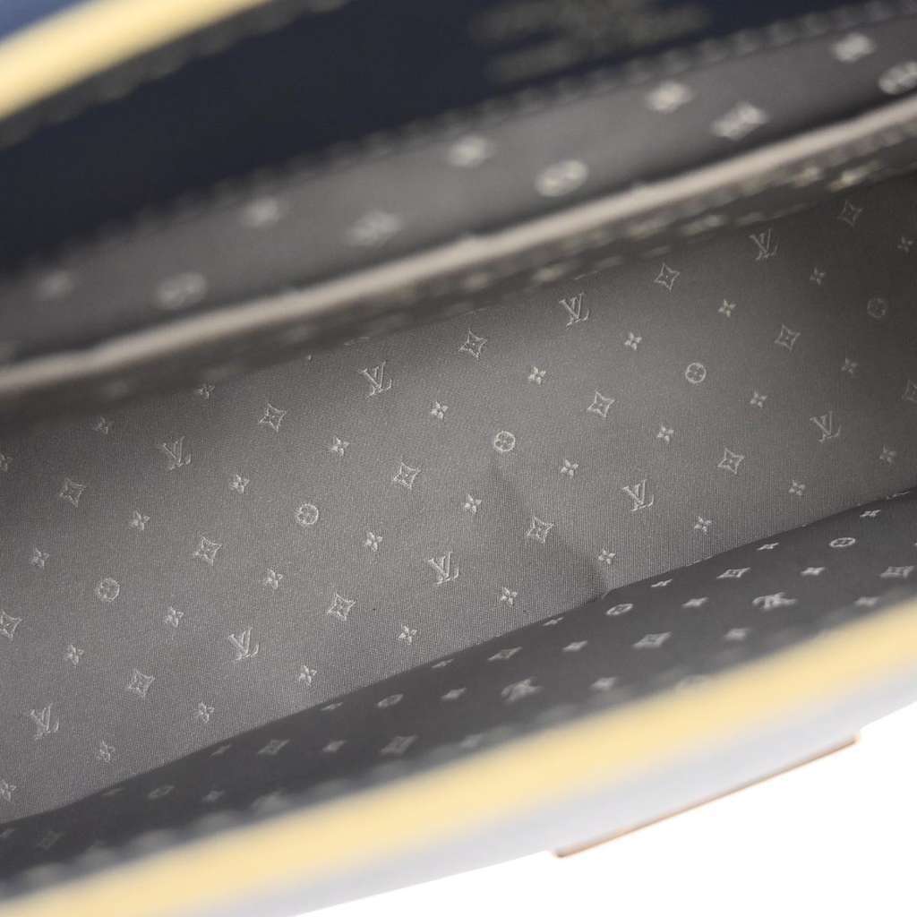 Louis Vuitton Suhali Le Talentueux Handbag Blue Leather Good condition - Inside View