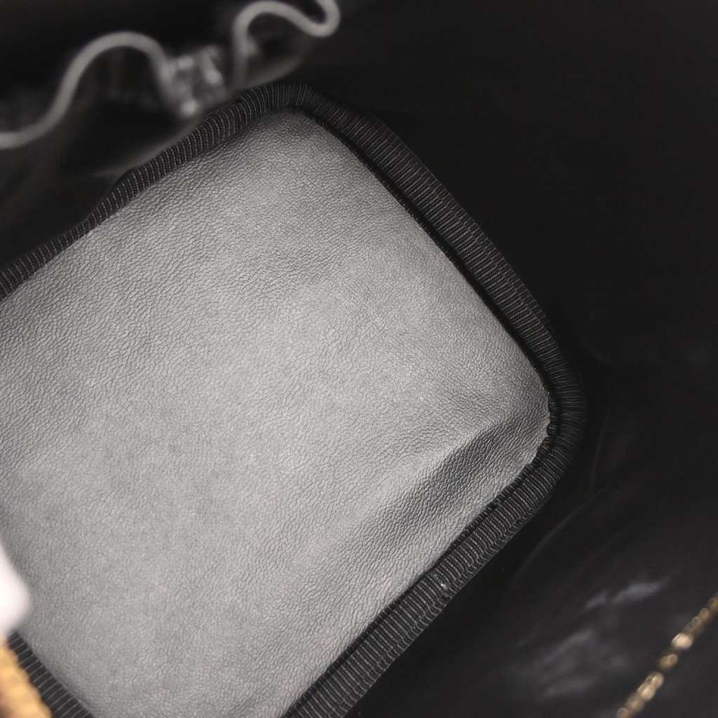 Chanel Vintage Timeless Cosmetic Case Black Leather Good condition - Inside View