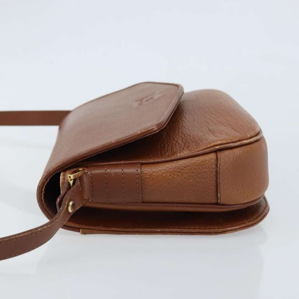 Burberry Flap Shoulder Bag Brown Leather Good condition - Model View