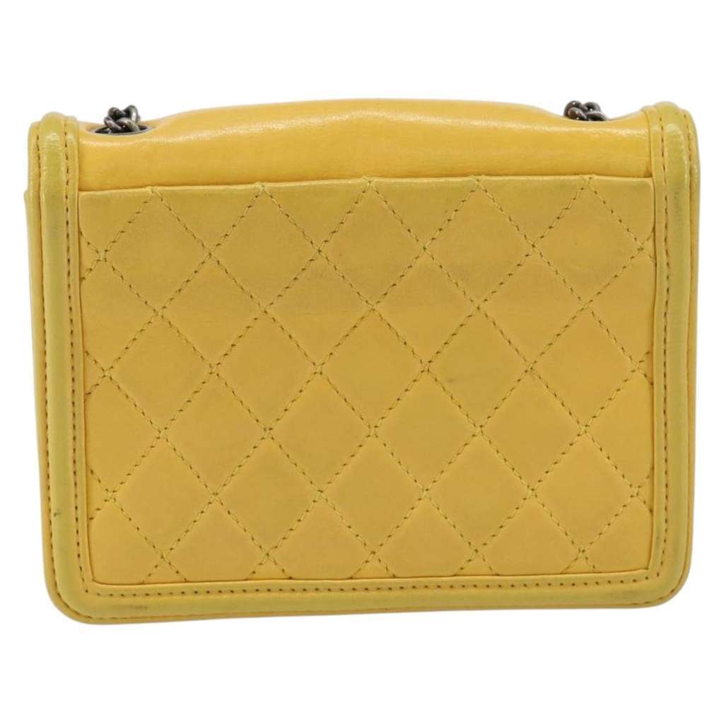 Chanel Boy Brick Flap Bag Yellow Leather Good condition - Back View