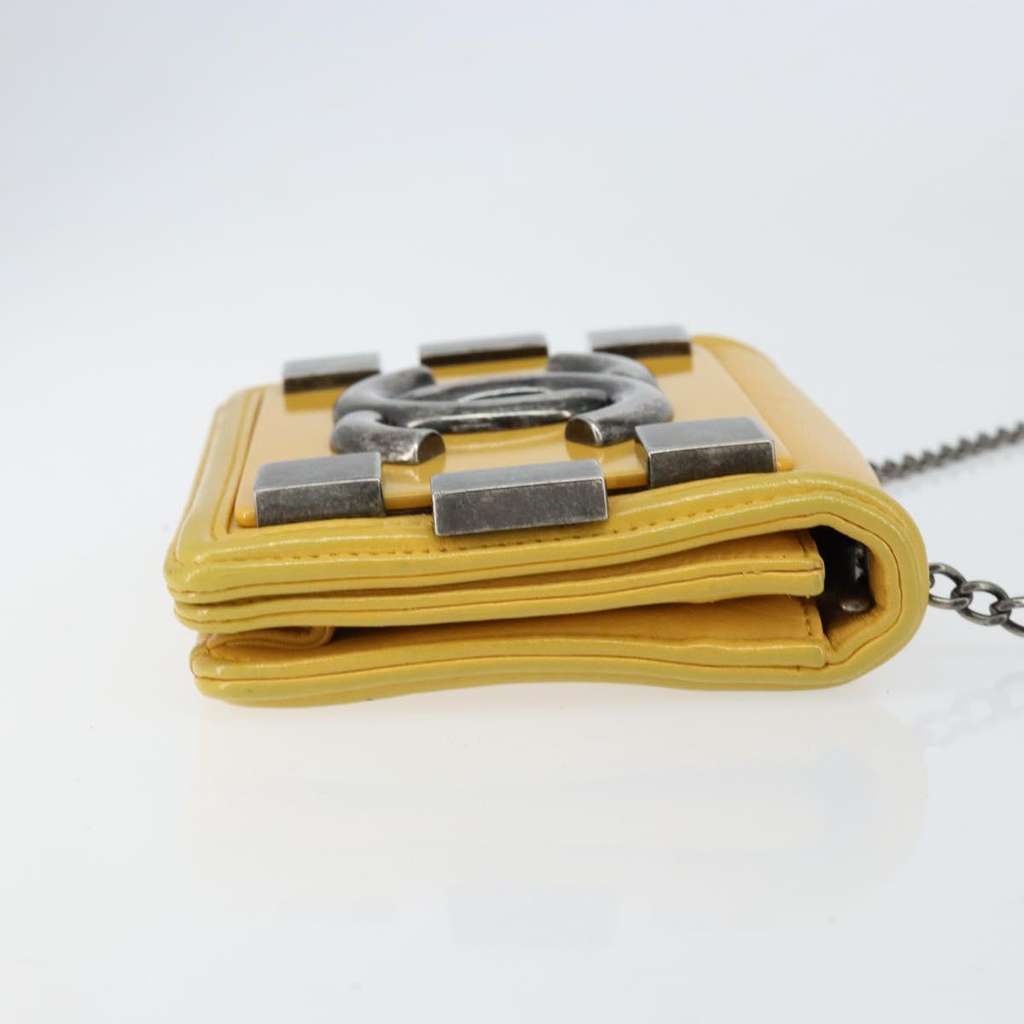 Chanel Boy Brick Flap Bag Yellow Leather Good condition - Inside View
