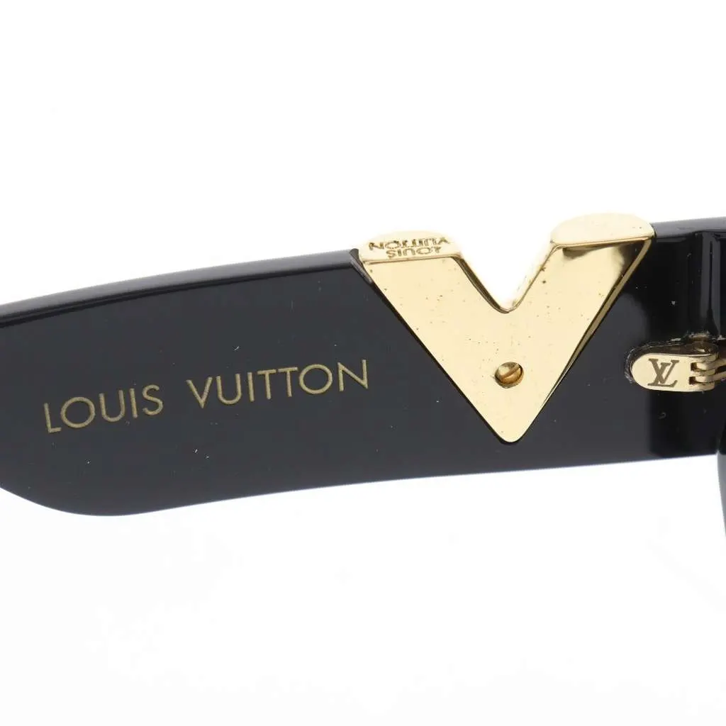Louis Vuitton My Fair Lady Sunglasses Brown Plastic Good - Model View