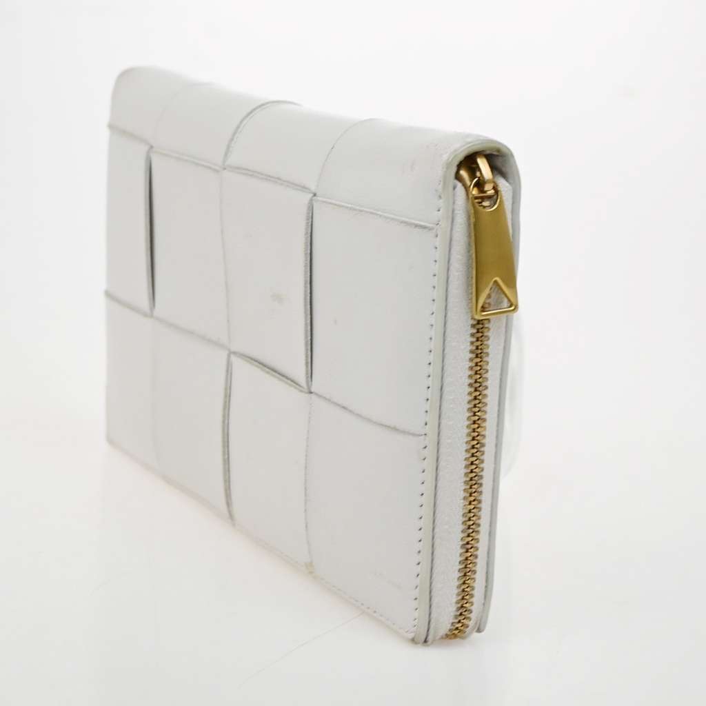 Bottega Veneta Cassette Zip Around Wallet White Leather Good condition - Inside View