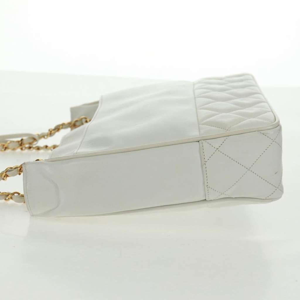 Chanel Vintage Shopping Tote White Leather Fair condition - Inside View