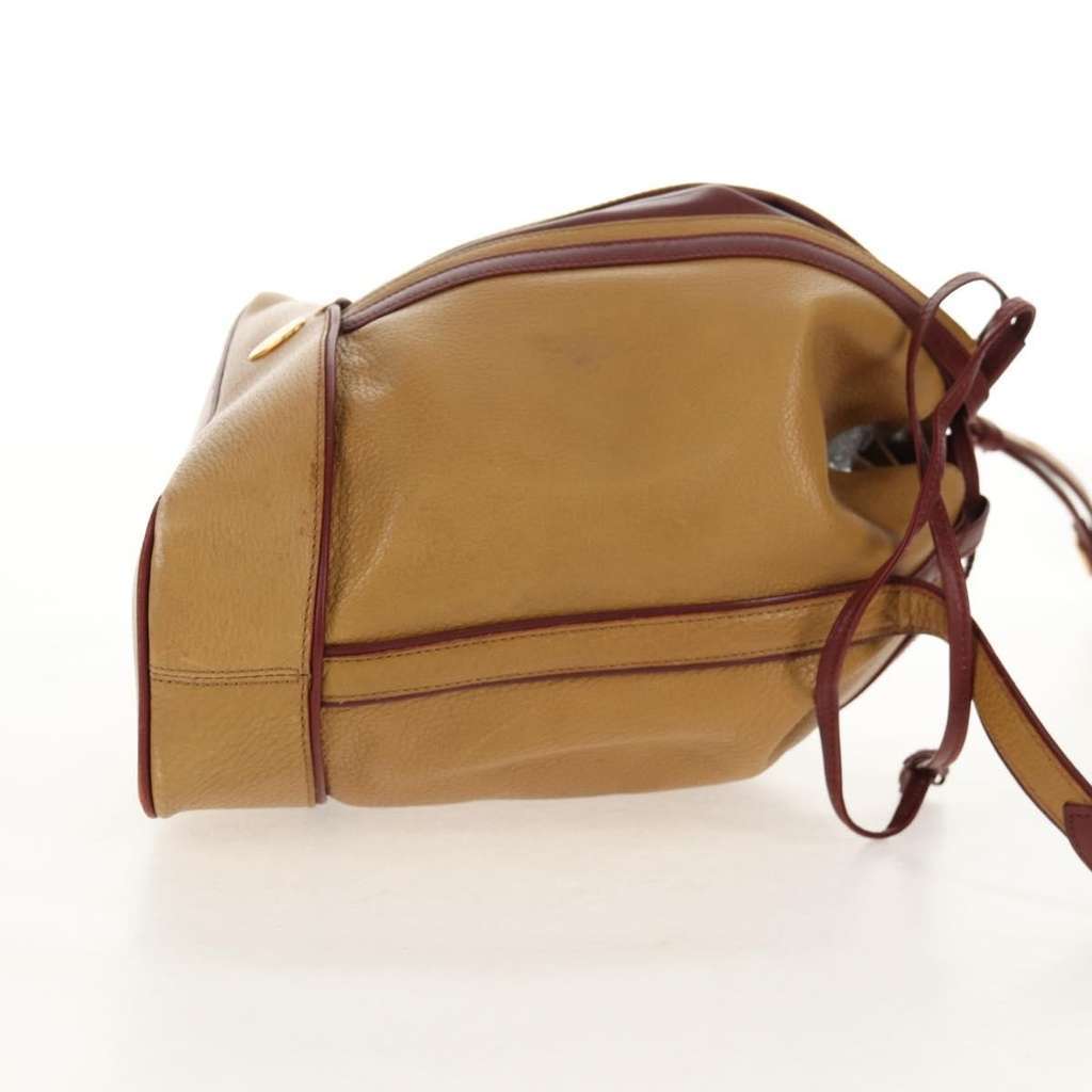 Cartier Must de Cartier Shoulder Bag Beige Leather Good condition - Model View