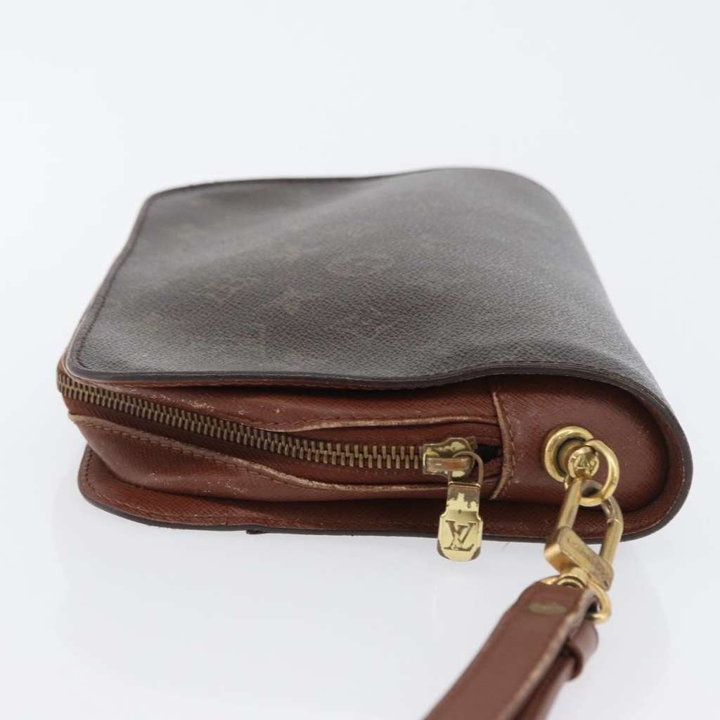 Louis Vuitton Pochette Orsay Brown Canvas Fair condition - Model View