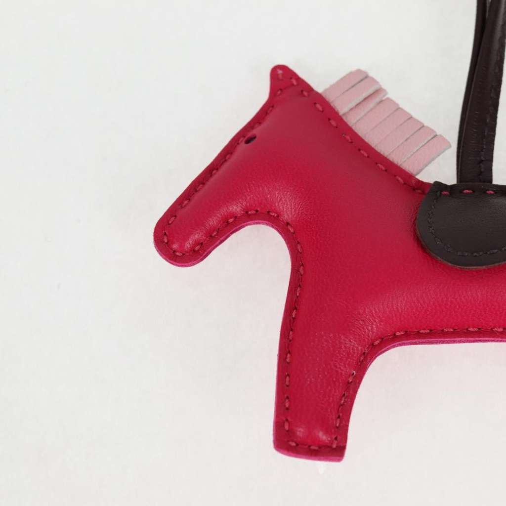 Hermès Pegase Rodeo Bag Charm Pink Leather Good condition - Inside View