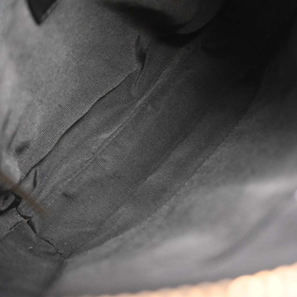 Chanel Chocolate Bar CC Shoulder Bag Black Leather Good condition - Inside View